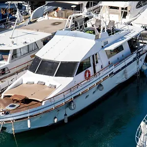 Aloha Boat Bateau-hôtel Barcelone